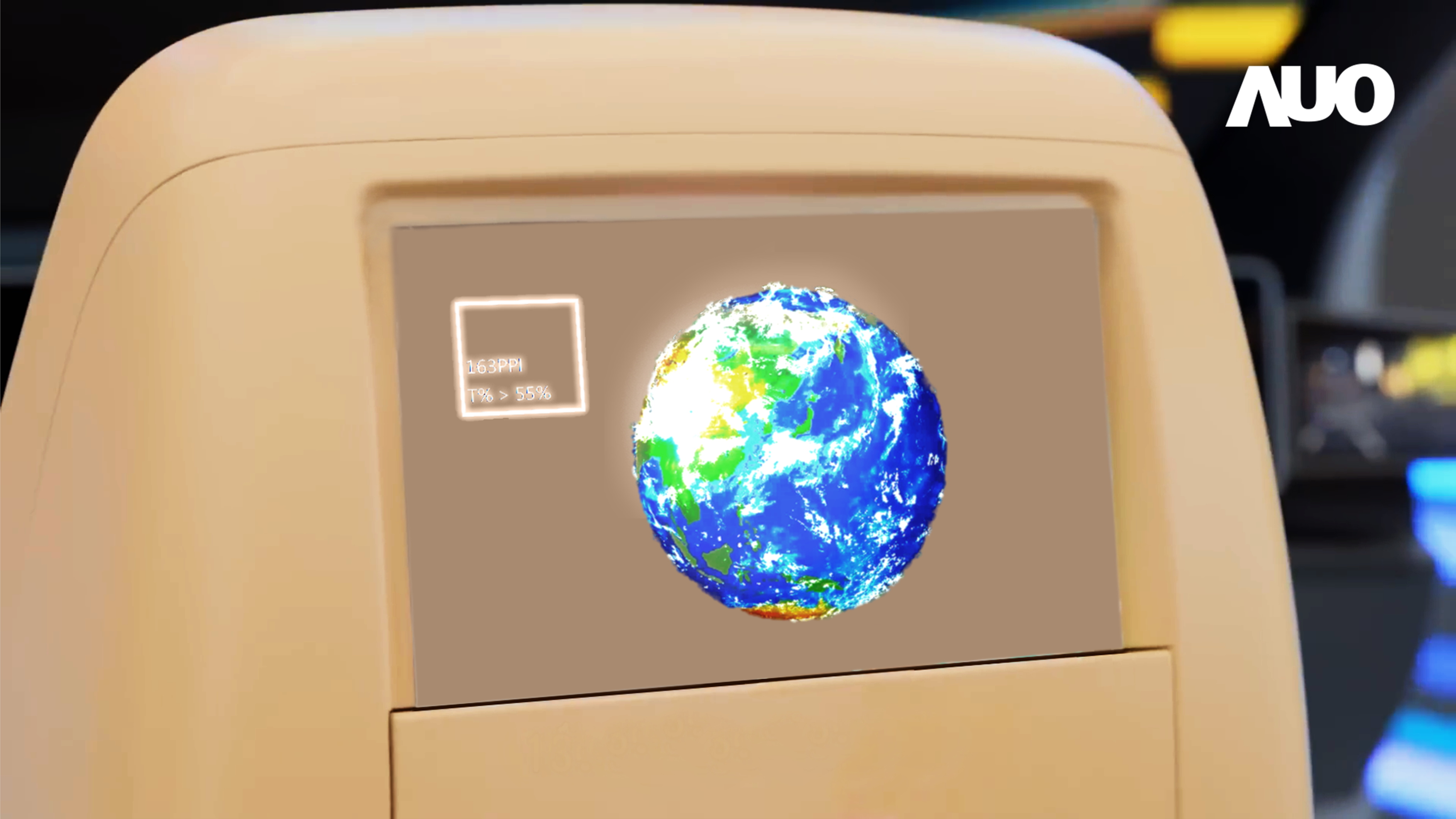 hth·华体突破设计与制程挑战，推出全球最高分辨率163ppi的13.5吋透明Micro LED面板，并积极布局智能车市场，以期拓展透明显示应用的可能性